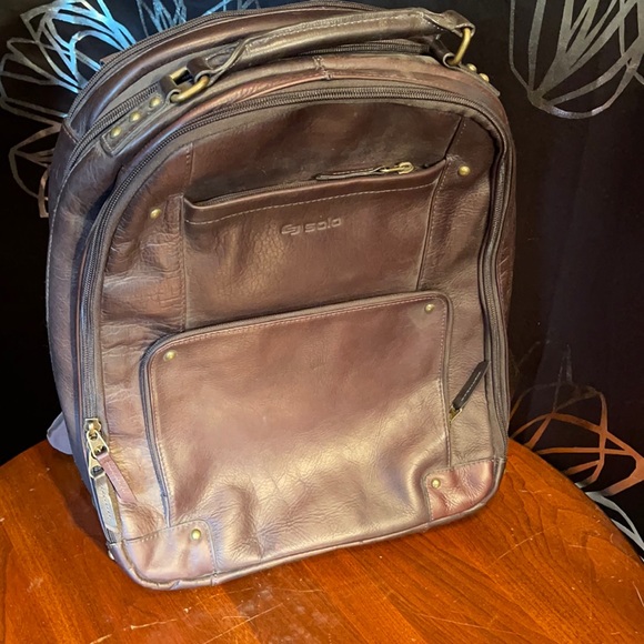 solo leather backpack